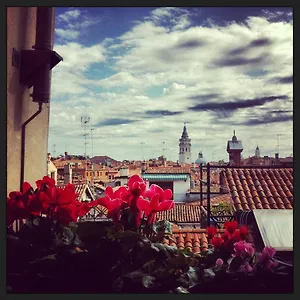 Lion Rooftop Novita' Apartamento Venecia